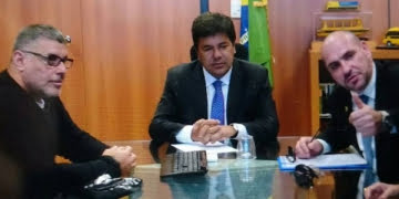 Ministro recebe propostas do ex-ator pornô Alexandre Frota para a Educação