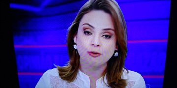 Colegas no SBT têm vergonha de Sheherazade