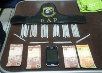 Preso pelo GAP, homem confessa que vendia maconha a R$ 5 no Algodoal