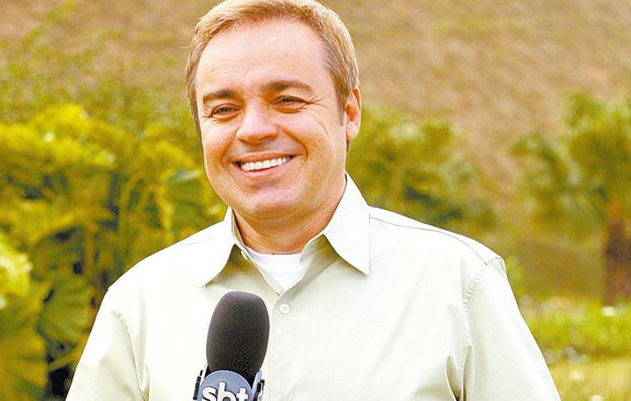 “Não acertei nada com o SBT”, afirma Gugu Liberato