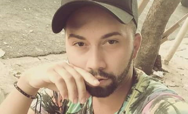 Adolescente confessa morte de jovem a pauladas por ele ser gay