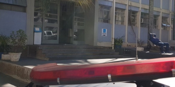 Homem usa pá para tentar matar colega de trabalho em Piracicaba