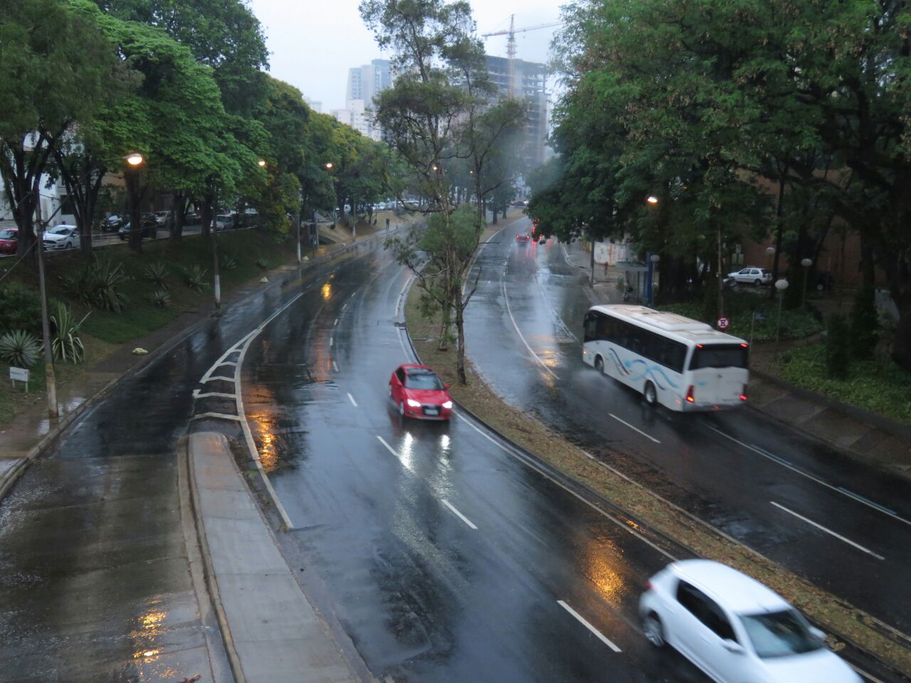 Tempo segue frio e com possibilidade de chuva em Piracicaba