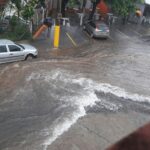 Chuva forte alaga São Pedro, por volta das 14h desta segunda-feira