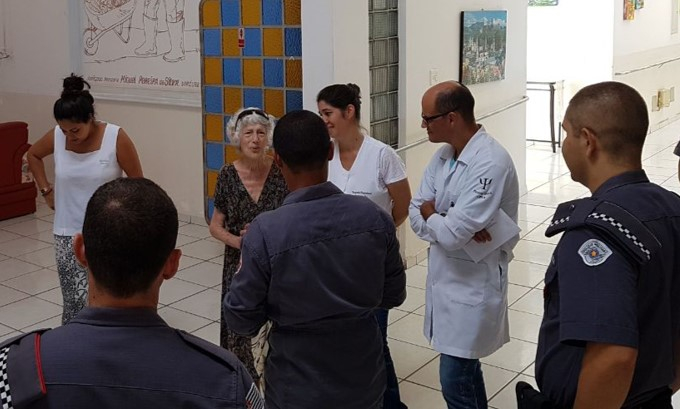 Policiais Militares se unem e fazem doação ao Lar dos Velhinhos