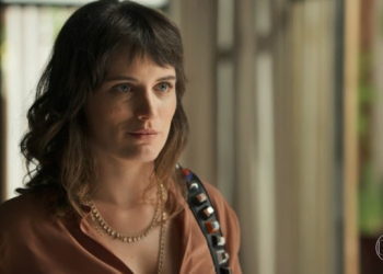 Resumo da novela O Outro Lado do Paraíso desta segunda-feira (2)