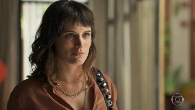 Resumo da novela O Outro Lado do Paraíso desta segunda-feira (2)