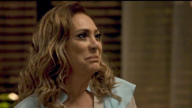 Resumo da novela O Outro Lado do Paraíso desta segunda-feira (09)