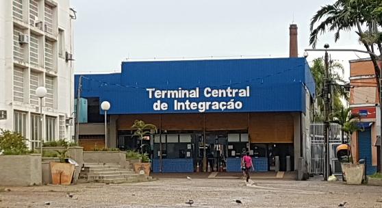 Mulher é violentamente agredida durante briga por causa de cachorro no Centro de Piracicaba