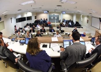 Aumento de repasse a projeto da Ilumina é aprovado pela Câmara em 1ª discussão