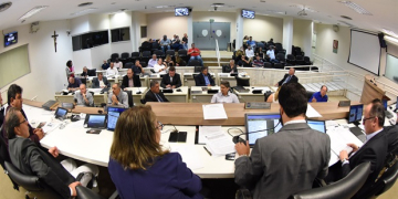 Aumento de repasse a projeto da Ilumina é aprovado pela Câmara em 1ª discussão