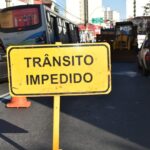 Obra no Centro de Piracicaba (SP) congestiona trânsito