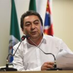 Compra de colchonetes foi a motivação de pedido de impeachment de Barjas