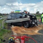 Homem de 57 anos perde controle de veículo e morre em grave acidente de trânsito