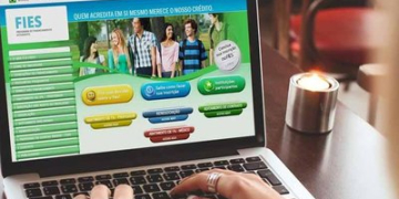 Estudantes têm até sexta-feira (23) para renovar contrato do Fies