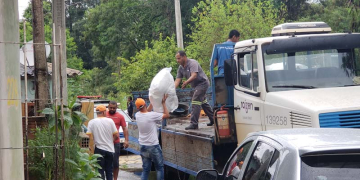 Defesa Civil retira famílias de área de risco em Capivari e diz que situação é de alerta com nível do Rio Capivari