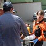 Motorista é fechado, perde controle de veículo e colide contra poste, em Piracicaba