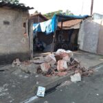 Motorista embriagado atropela duas pessoas, mata uma e foge a pé