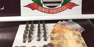 Polícia Civil apreende drogas e detém suspeito de tráfico em bairro de Capivari