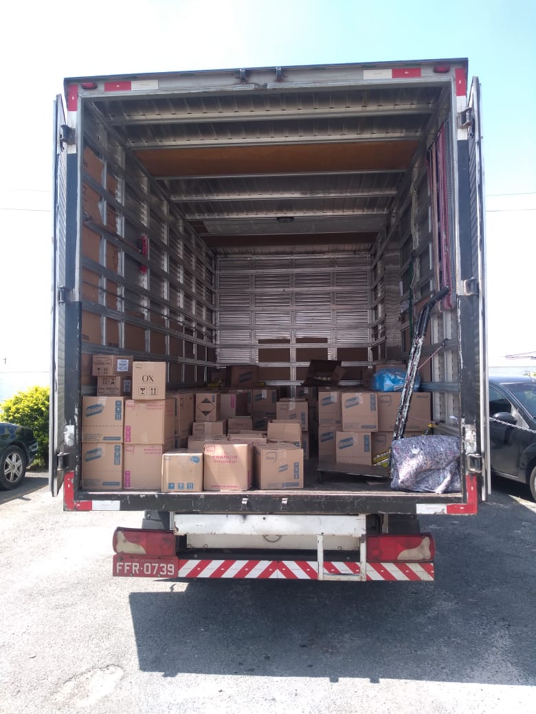 Dupla é presa após roubo de caminhão carregado com produtos de limpeza, em Campinas (SP)