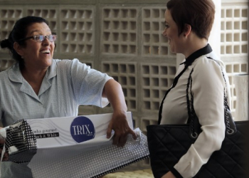 “Sessão da Tarde” desta segunda-feira (15) exibe “Que Horas Ela Volta?”