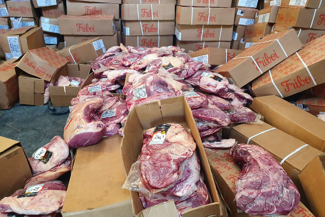 Polícia Militar recupera carga de 30 toneladas de carne roubada