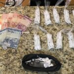 Irmãos são presos suspeitos de tráfico de drogas
