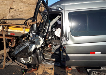 Motorista de van morre em grave acidente na Rodovia Anhanguera nesta quinta (20)