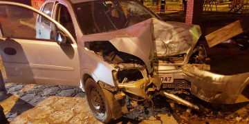 Em Rafard, motorista de 26 anos fica ferido após colidir contra pilar