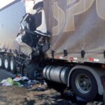 Em Campinas, colisão entre caminhões deixa uma vítima fatal