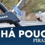 Condutora passa mal ao volante e colide veículo contra poste, em Piracicaba