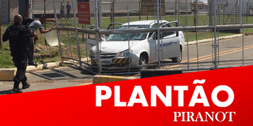 Após assalto em aeroporto, dois bandidos são mortos e família está refém em Campinas