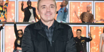 Gugu está VIVO, diz assessoria do apresentador em nota