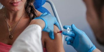 Vacinação contra Sarampo para jovens acontece neste sábado (30), em Piracicaba