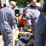 Motoqueiro de 25 anos se fere e é socorrido após acidente de trânsito, em Piracicaba