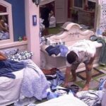 BBB20: Babu se depara com roupas jogadas no chão e brothers riem: “Ele ficou put*”