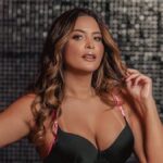 Geisy Arruda mostra seios em camisola transparente e enlouquece fãs