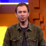 Mulher de Tiago Leifert anuncia que está grávida
