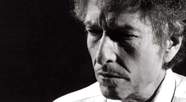 Bob Dylan anuncia álbum de músicas inéditas e divulga uma das faixas