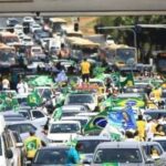 Ato pró-Bolsonaro em Brasília tem carreata e xingamentos a Moro, STF e Congresso