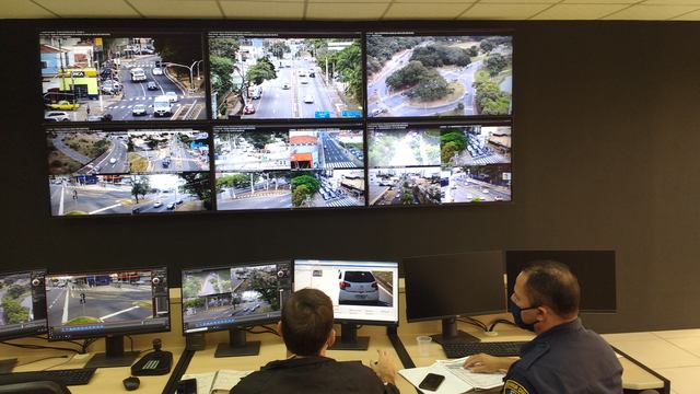 Câmeras instaladas em Piracicaba ajudam a detectar carros roubados ou clonados Câmeras instaladas em Piracicaba ajudam a detectar carros roubados ou clonados