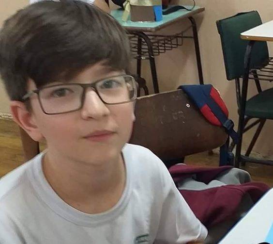 Perícia aponta que menino de 11 anos morto pela mãe foi estrangulado