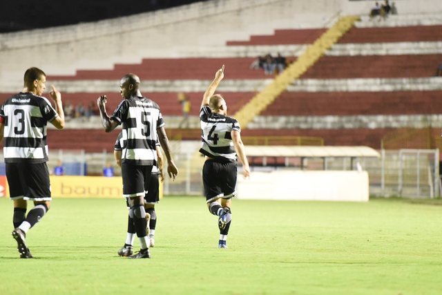 XV de Piracicaba acerta permanência de mais três atletas e fica perto de definir elenco