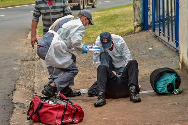 Em Piracicaba, homem passa mal, desmaia na rua e Resgate é acionado para socorro