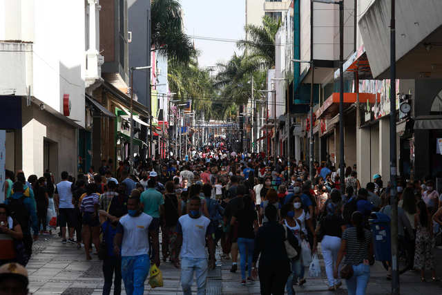 Com abertura, interior tem segunda onda de transmissão de Covid-19