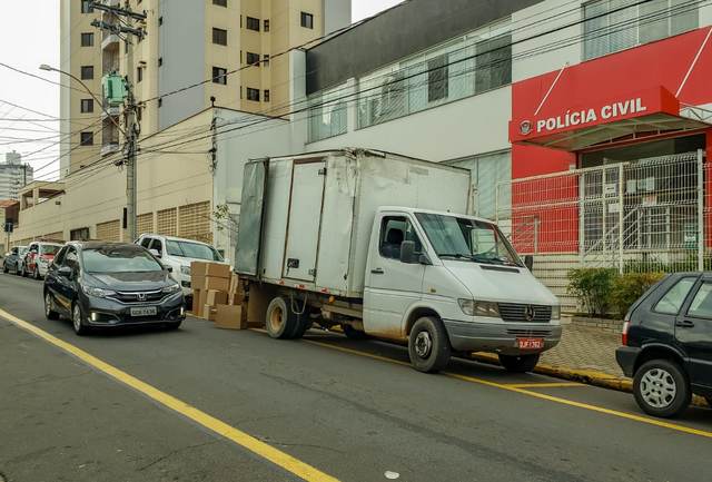 Carga de R$ 90 mil é recuperada e três criminosos são presos pela PM, em Piracicaba Carga de R$ 90 mil é recuperada e três criminosos são presos pela PM, em Piracicaba