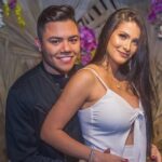 Mãe do filho de Felipe Araújo deve pedir indenização por danos morais ao cantor