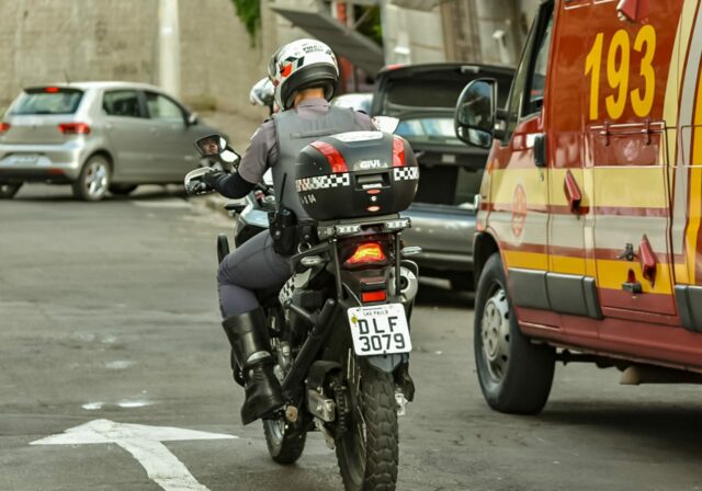 Em Piracicaba, homem é abordado por indivíduos e na fuga acaba se ferindo Em Piracicaba, homem é abordado por indivíduos e na fuga acaba se ferindo