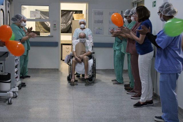 Em Piracicaba, idoso do Lar Betel se cura do coronavírus e recebe alta no Hospital Regional