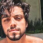 Rodrigo Simas se despede de companheiro e emociona com mensagem: “Descansou”
